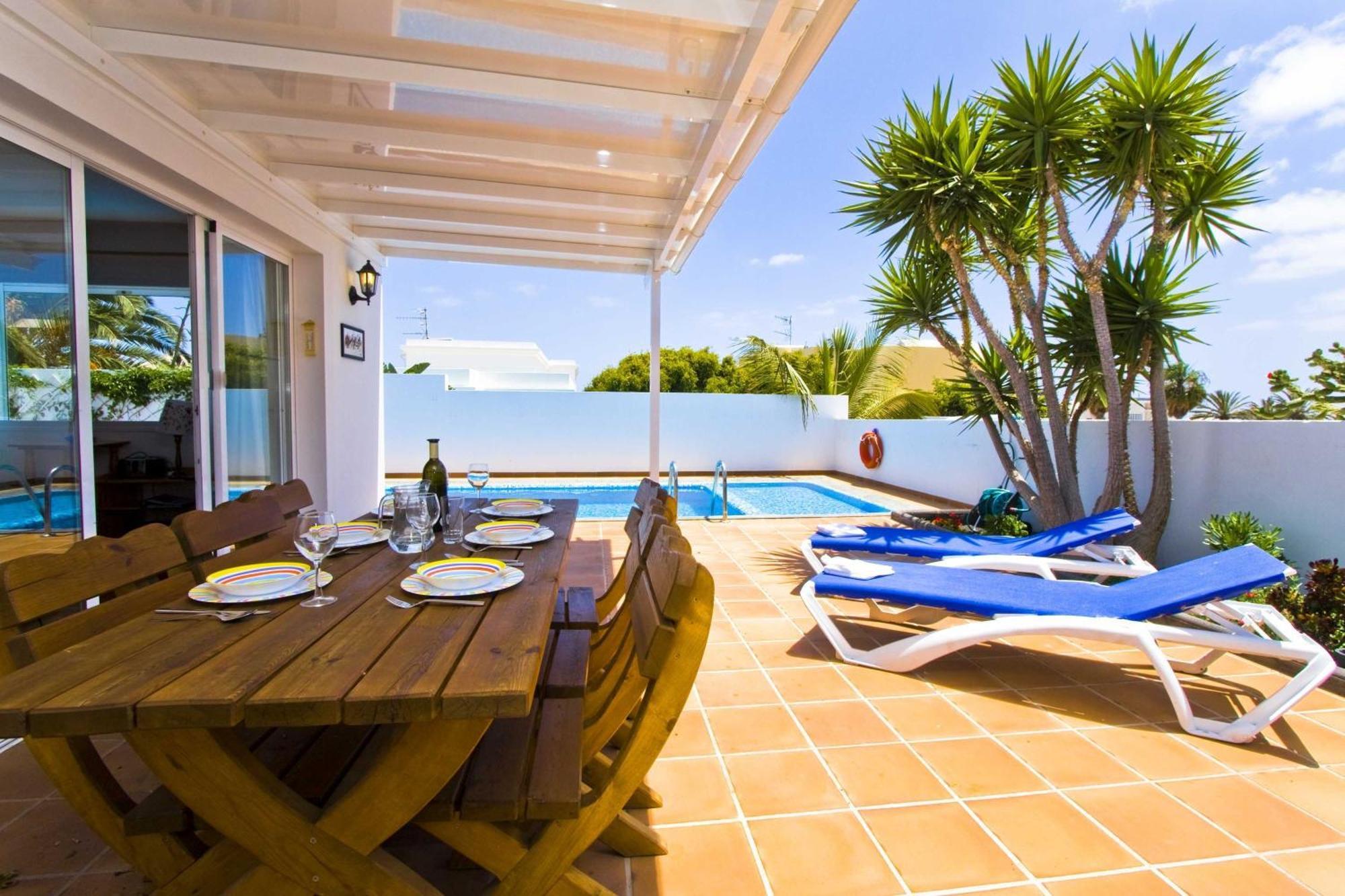 Lovely Los Mojones Villa Casa Jasmine Heated Pool Short Walk To Beach Puerto Del Carmen Puerto del Carmen  Zewnętrze zdjęcie