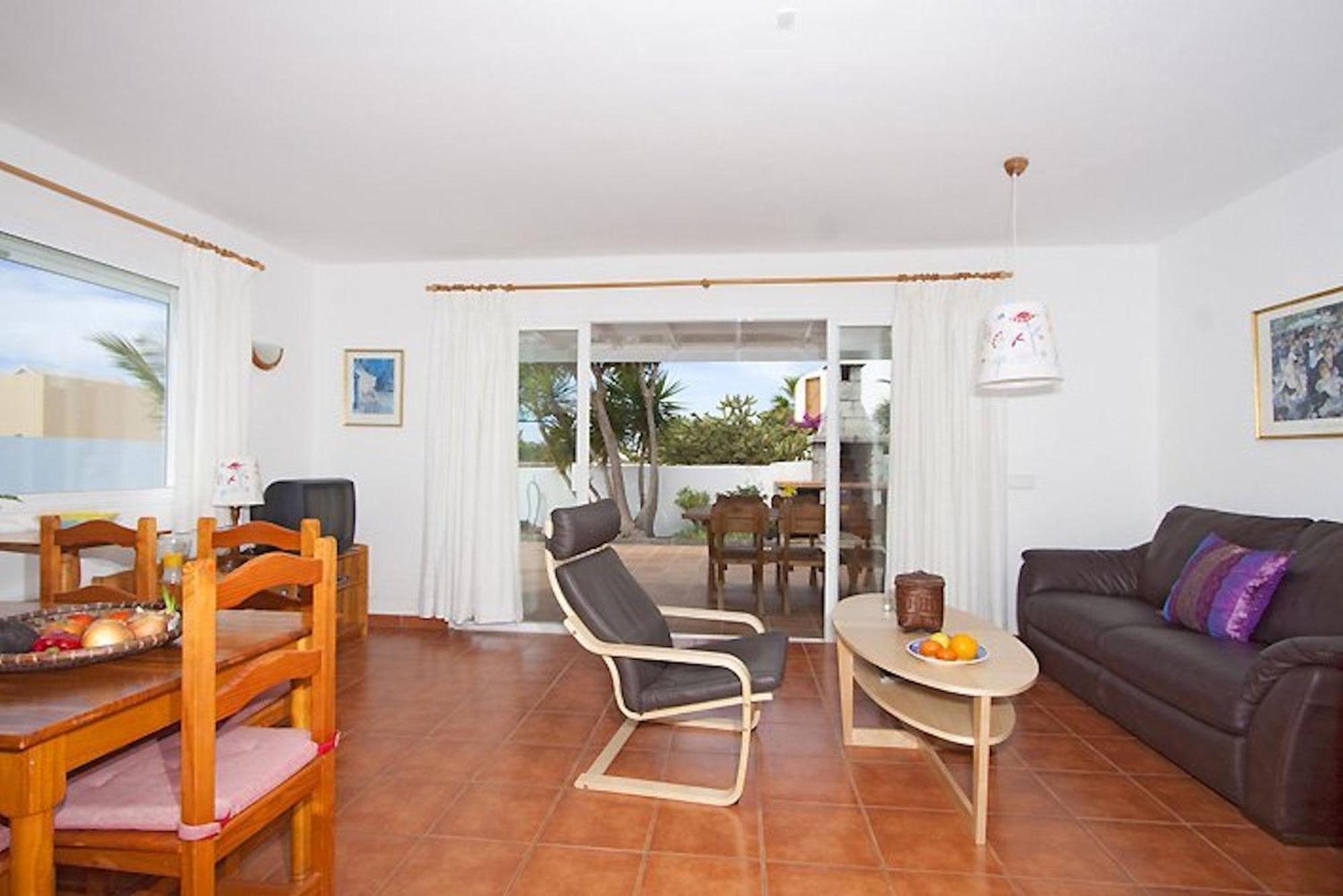 Lovely Los Mojones Villa Casa Jasmine Heated Pool Short Walk To Beach Puerto Del Carmen Puerto del Carmen  Zewnętrze zdjęcie