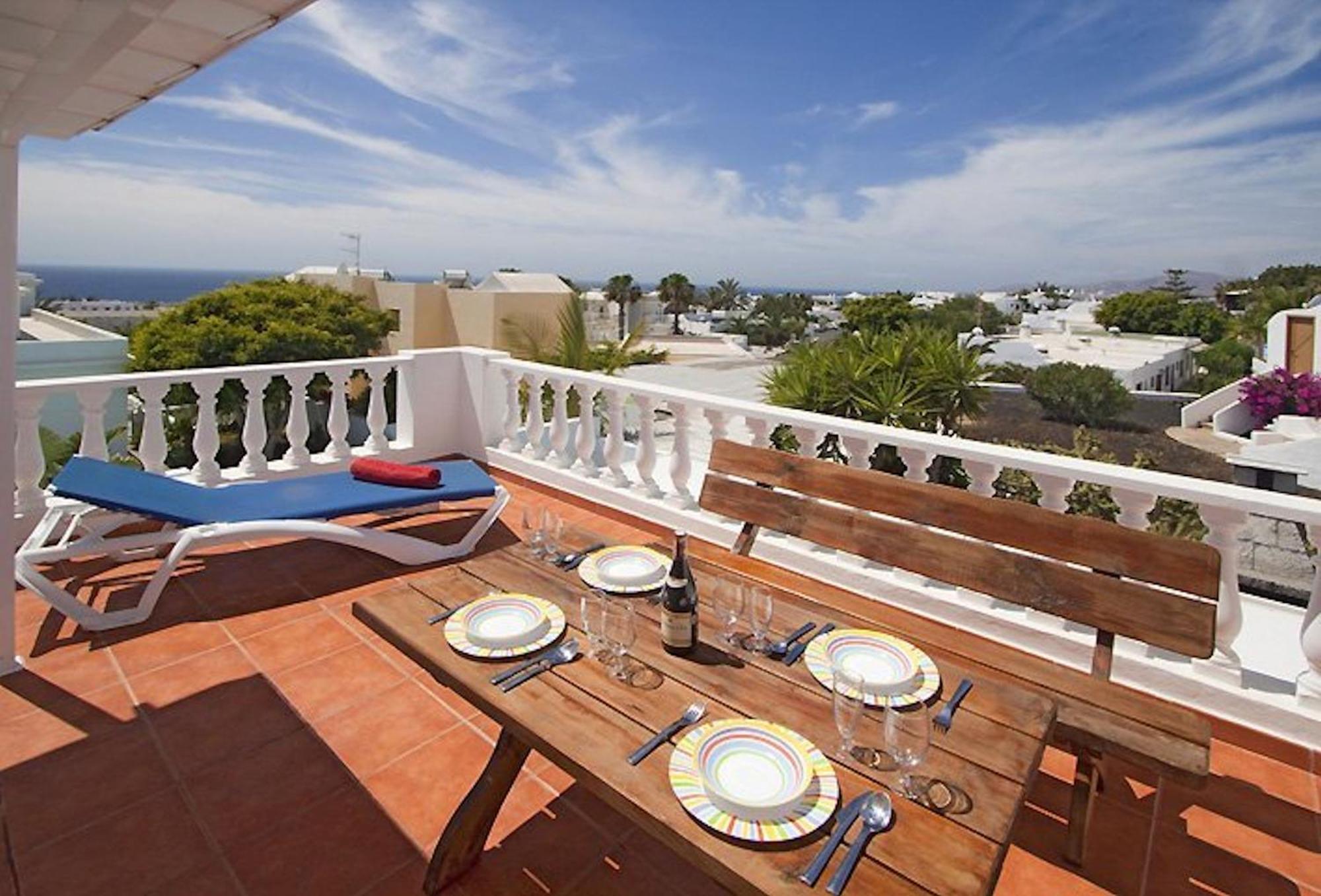 Lovely Los Mojones Villa Casa Jasmine Heated Pool Short Walk To Beach Puerto Del Carmen Puerto del Carmen  Zewnętrze zdjęcie